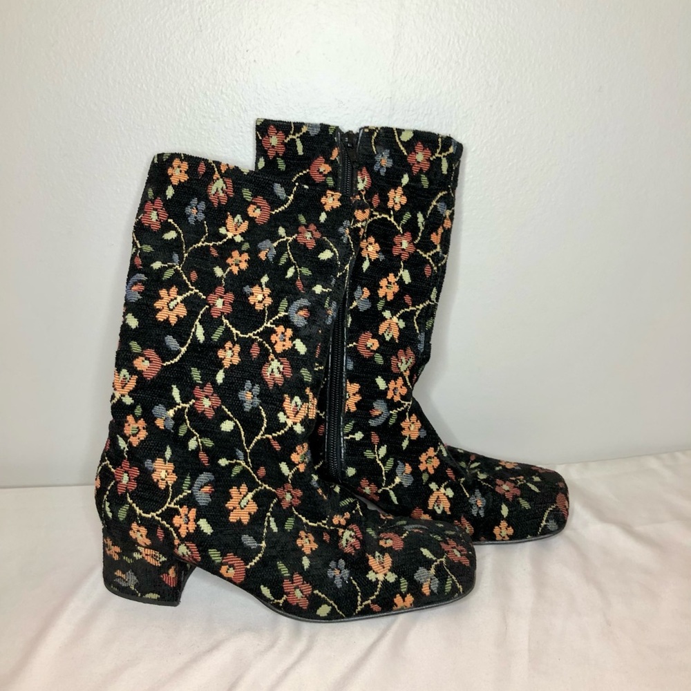 Flower pattern Amiana heeled boots zip up